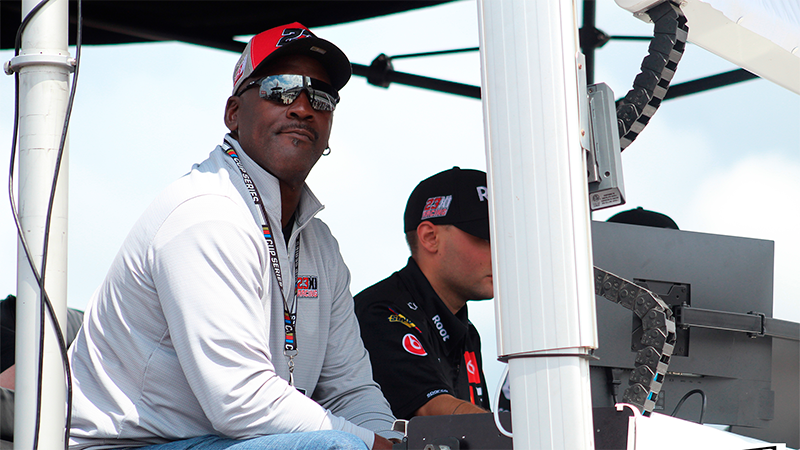 michael-jordan-y-nascar-llegan-a-un-acuerdo-tras-demanda