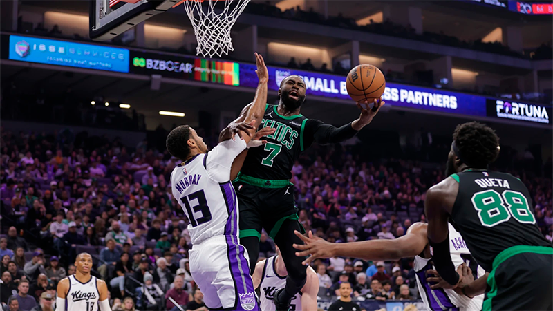Celtics de Boston se imponen ante los Sacramento Kings