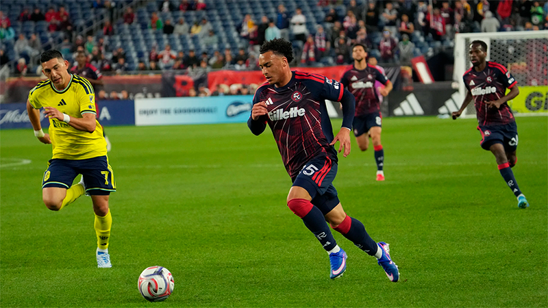 new-england-revolution-sufre-su-primera-derrota-en-casa