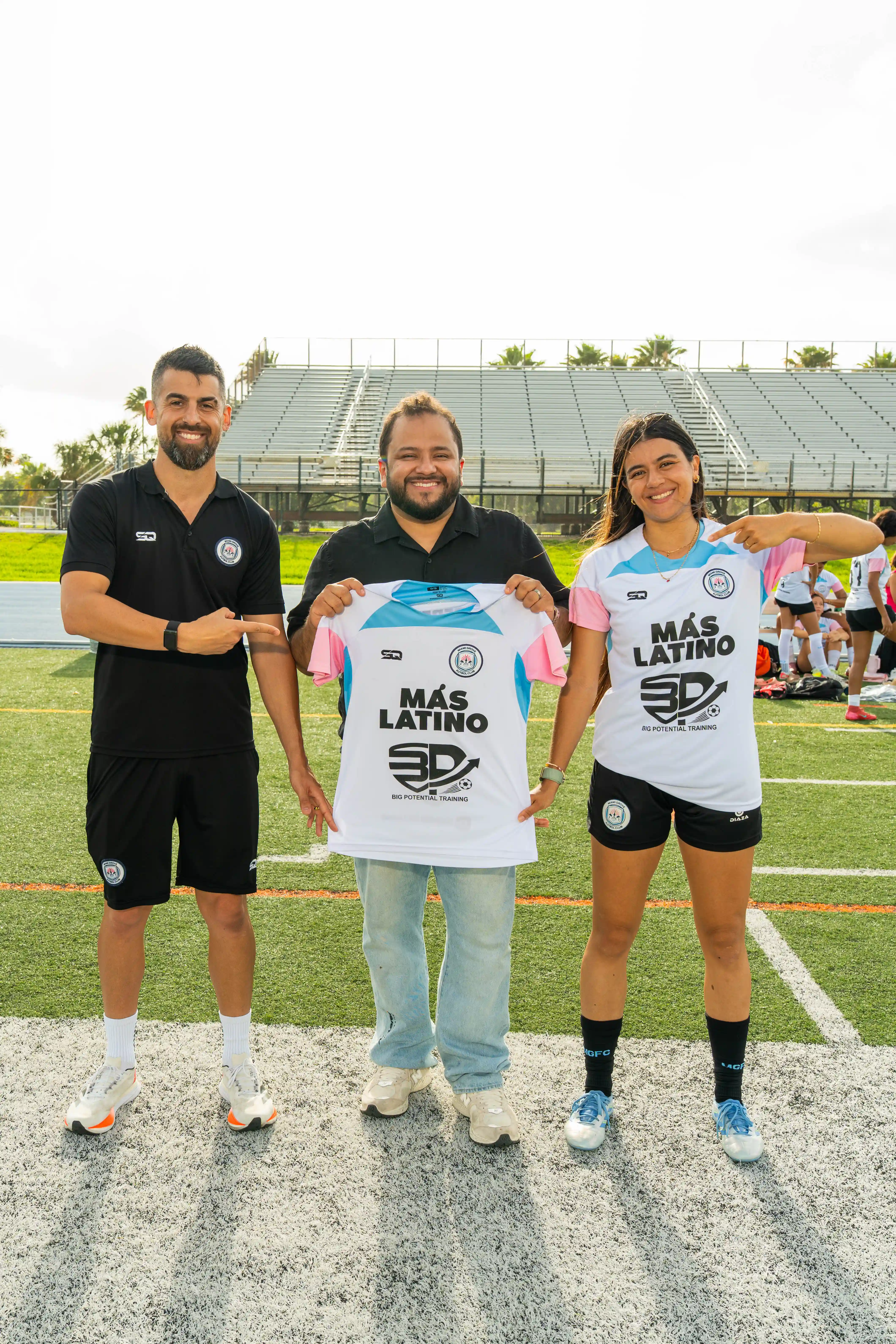 mas-latino-futbol-femenino-miami-grovefc