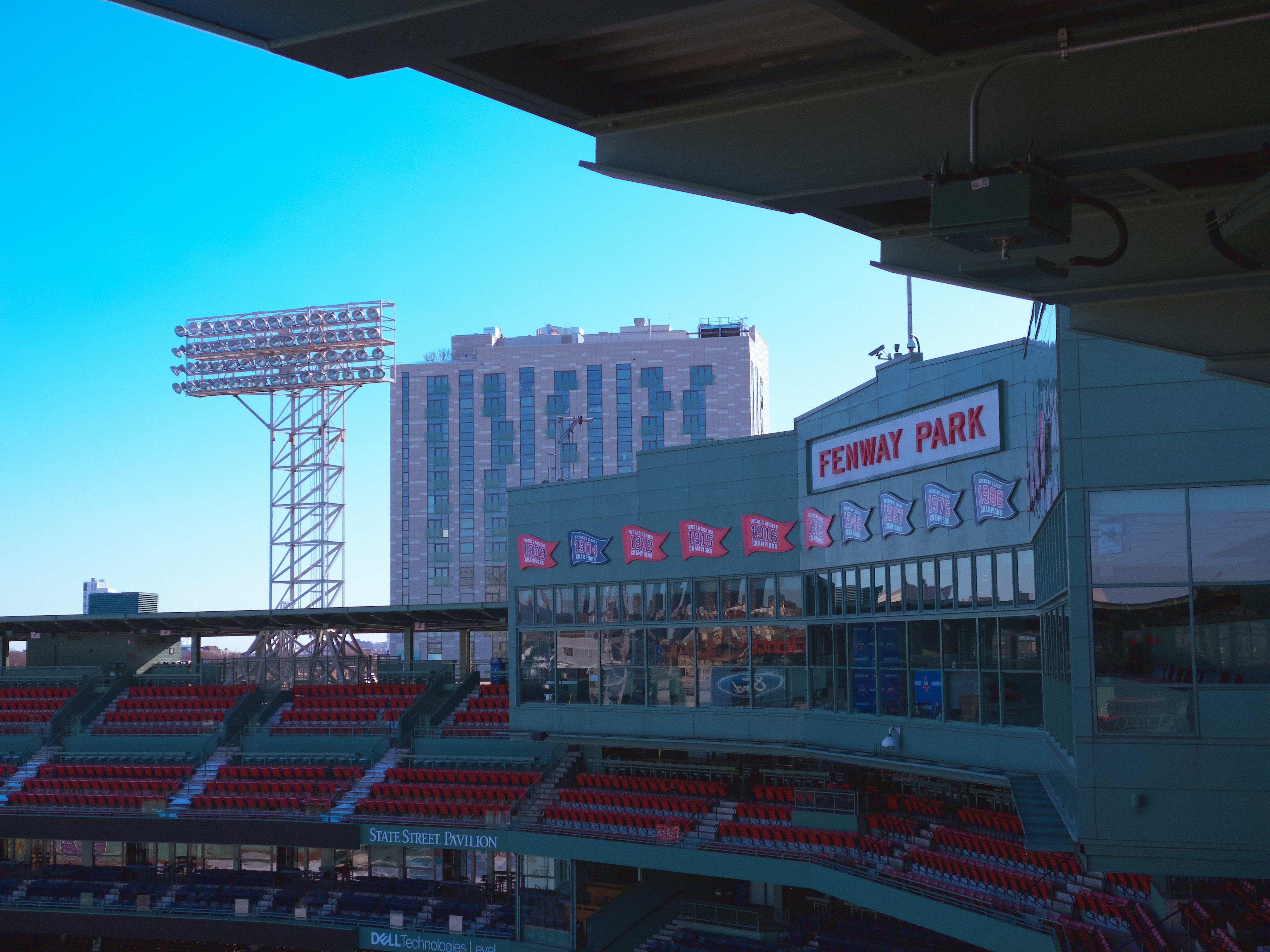 red-sox-donan-dolares-apoyar-venezuela